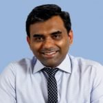 الدكتور أناند من كبار أطباء اورام سرطانية للقولون والمستقيم والغدة الدرقية. أطباء سرطان الثدي والكبد والساركوما في افضل مستشفى السرطان في الهند، كوتشي، كيرلا