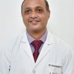 الدكتور شاشيدار من افضل واشهر أطباء للأذن والأنف والحنجرة لدى احد من أفضل مستشفيات نيودلهي، جورجاون، الهند ويقدم خدمة عمليات جراحية للغدة الدرقية وزراعة القوقعة