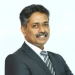 الدكتور كاروناكاران يعتبر من أفضل وأكبر أطباء استشاريين جراحة العمود الفقري لدى افضل مستشفى الفقرات في تشيناي، الهند، ممباي، بنغالور، دلهي، كيرلا، كوتشي
