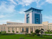 مستشفى ماكس سوبر التخصصي، لكناو الهندية حيث يتم علاج الحالات الحرجة مثل عمليات القلب، المخ والأعصاب، العمود الفقري، المسالك، السرطان والأورام، والجلطات