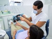 افضل 10 دكاترة أنسان بالهند | عيادات الاسنان في لكناو، كيرلا، دلهي