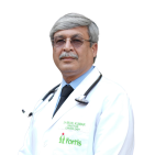 الدكتور نيخيل كومار من نيودلهي | طب القلب التداخلي في الهند