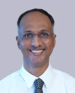 الدكتور جو توماس من كيرلا | علاج الروماتيزم والم المفاصل في الهند