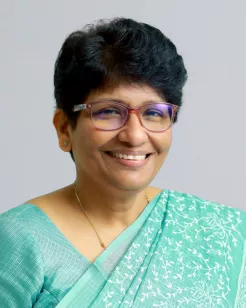 الدكتورة زرينة خالد من كيرلا | أمراض النساء والجراحة الروبوتية في الهند