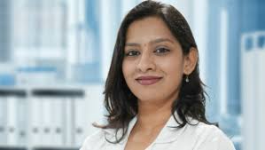 الدكتورة مونيشا في بنغالور - أفضل طبيب جراحة أورام الرأس والرقبة