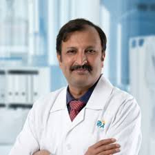 الدكتور فاسوديف في بنغالور - أفضل جراح العظام والمفاصل بالهند