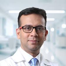 الدكتور بونيت في مومباي | امراض الدم وزراعة النخاع العظمي بالهند