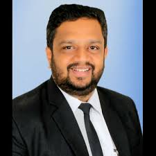 الدكتور باوار في مومباي | جراح الأعصاب والعمود الفقري بالهند