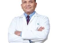 الدكتور براشانت في مومباي - أفضل جراح العظام والمفاصل بالهند