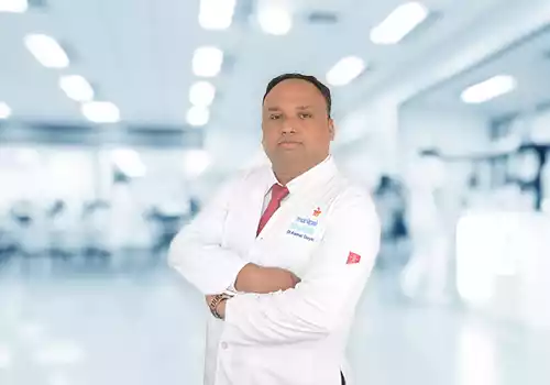 الدكتور كمال من دلهي | أفضل جراح الأذن والأنف والحنجرة في دلهي، الهند