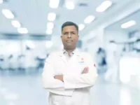 الدكتور نيخيل من دلهي | أفضل جراح العمود الفقري والحدب في دلهي، الهند