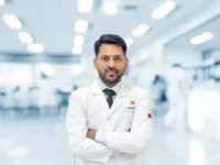 الدكتور سوميت من دلهي | أفضل جراح عام والمناظير دلهي، الهند