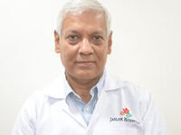 الدكتور تابان كومار سايكيا استشاري طب الأورام في مستشفى جاسلوك بمومباي