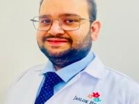 الدكتور جيهان دهبار استشاري طب الأورام في مستشفى جاسلوك مومباي