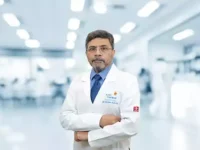 د. سانجيف روهاتغي جراح الجهاز الهضمي وزراعة الكبد في بنغالور الهند