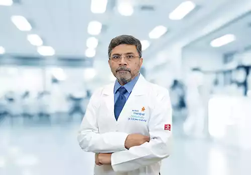 د. سانجيف روهاتغي جراح الجهاز الهضمي وزراعة الكبد في بنغالور الهند