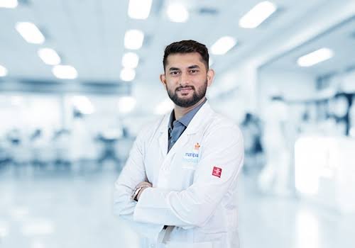 د. مادهاف هاندي أخصائي أمراض الكلى وزراعة الكلى في بنغالور