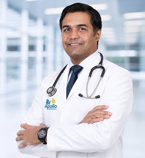 الدكتور ثروديب ساغار استشاري أمراض القلب التداخلية في مستشفى أبولو أدلوكس بكيرالا، الهند