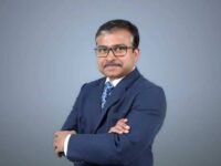 الدكتور أجاي كمار تي استشاري أول جراحة العظام والمفاصل في مستشفى أبولو أدلوكس بكوتشي، الهند