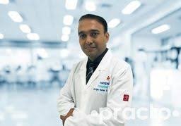 الدكتور أجاي كومار أخصائي العمود الفقري في بنغالور
