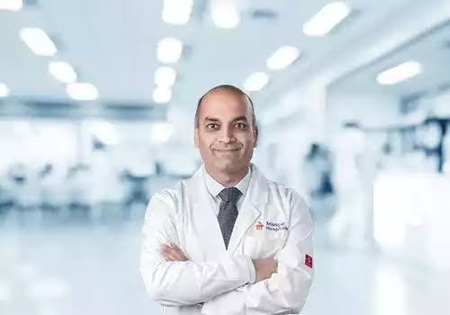 الدكتور فيجاي استشاري الأنف والأذن والحنجرة وجراحة قاعدة الجمجمة في بنغالور
