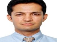 الدكتور غوراف تشاتورفيدي مدير قسم الأنف والأذن والحنجرة في مستشفى جاسلوك بمومباي